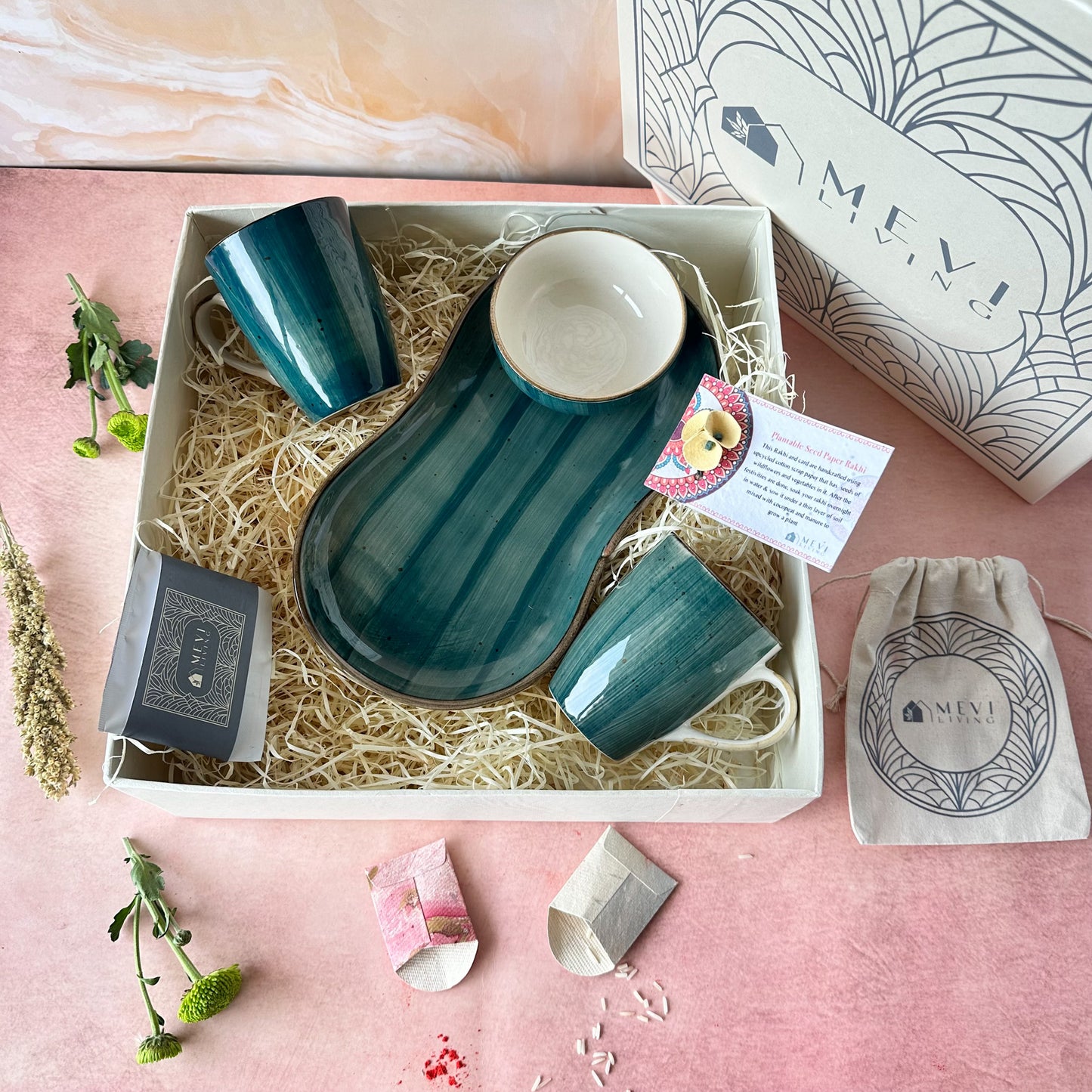 Elm platter & pour gift set