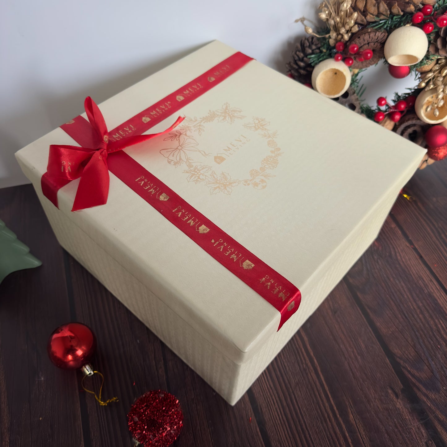 Merry Pine Holiday Gift Set