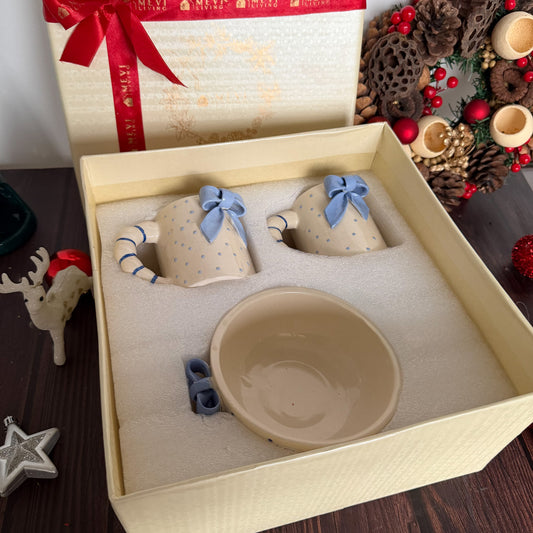 Merry Bow Holiday Gift Set