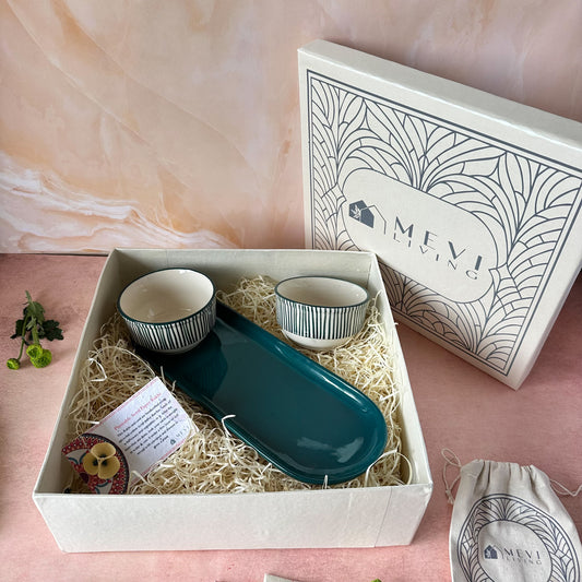 Stria Savour & Share Gift Set