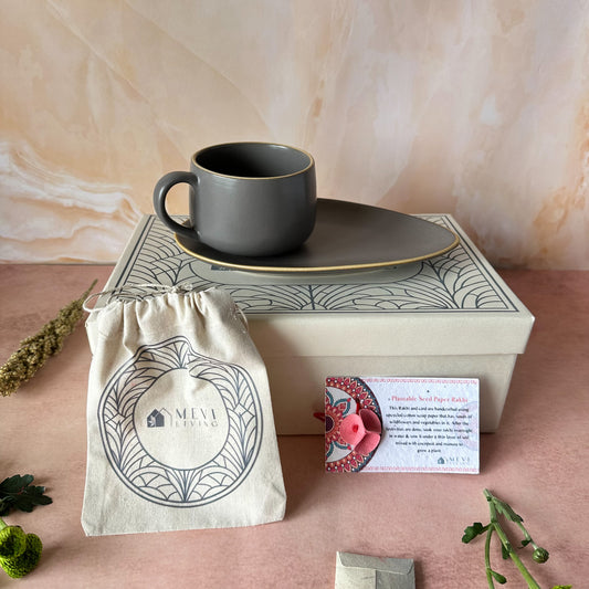 Grisaille Latte & Crumbs Gift Set