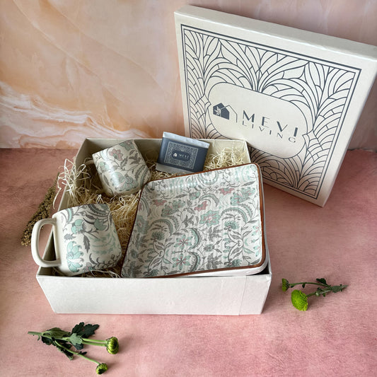 Windsor Bloom Day Dream Mug & Platter set