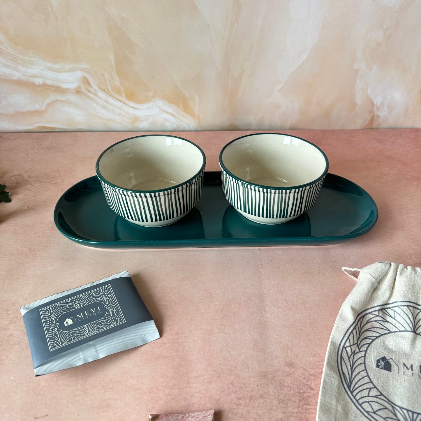 Stria Savour & Share Gift Set