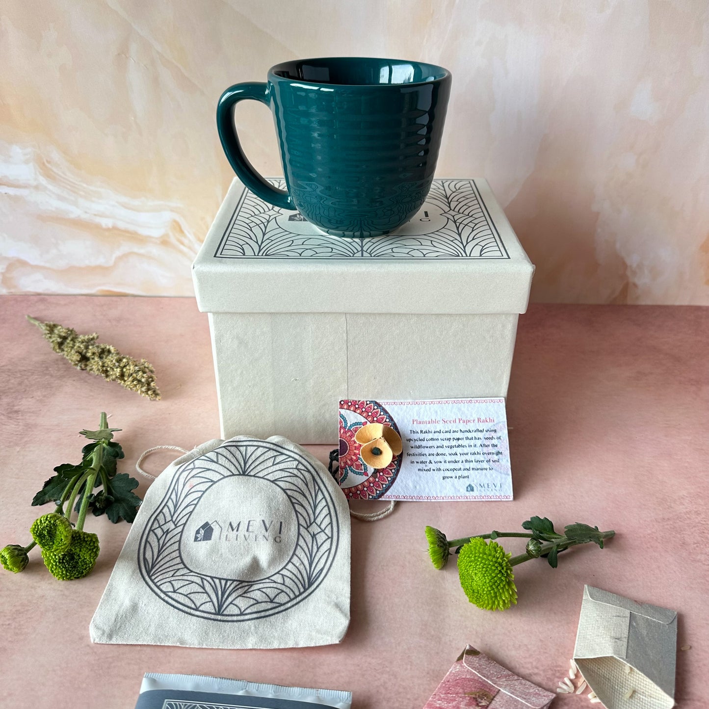 Mocha Mistletoe Mug Gift Set