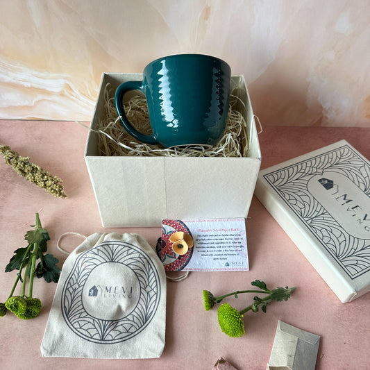 Mocha Mistletoe Mug Gift Set