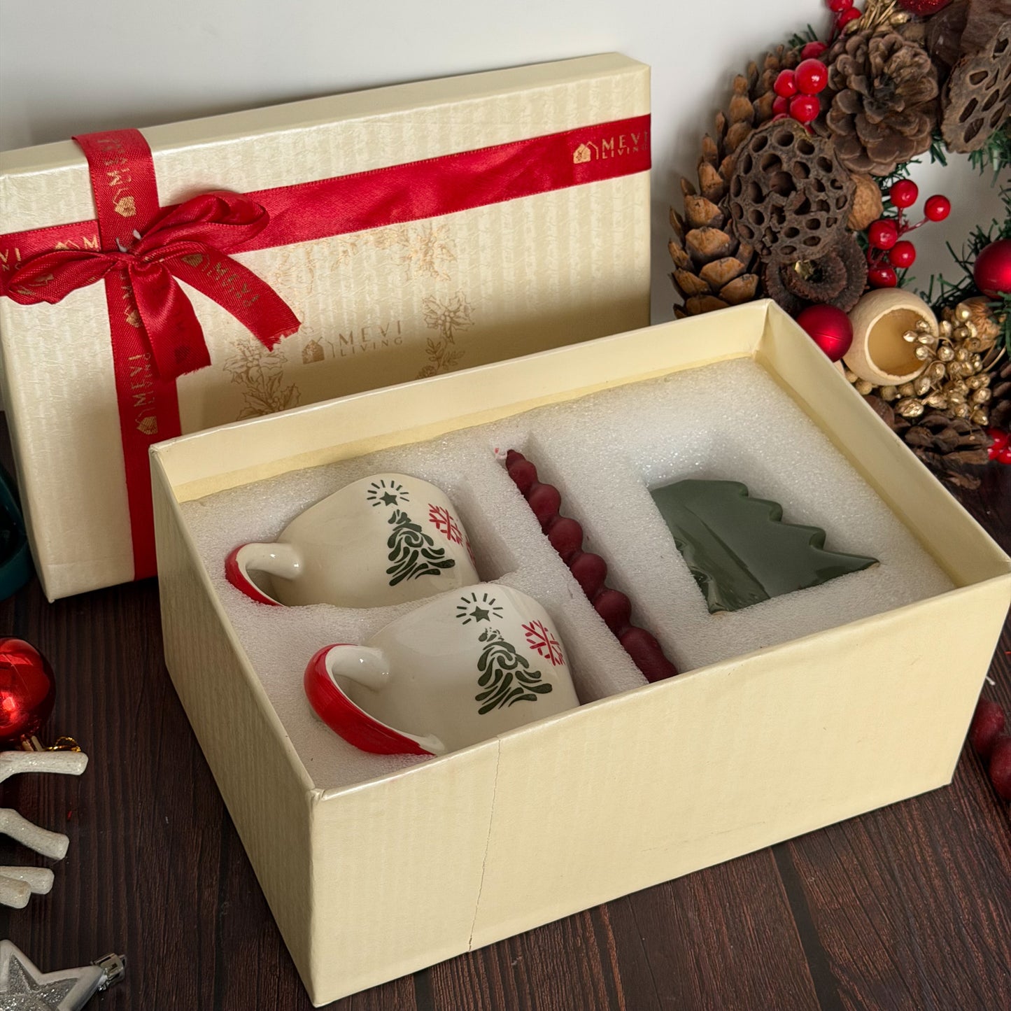 Holly Jolly Holiday Gift Set