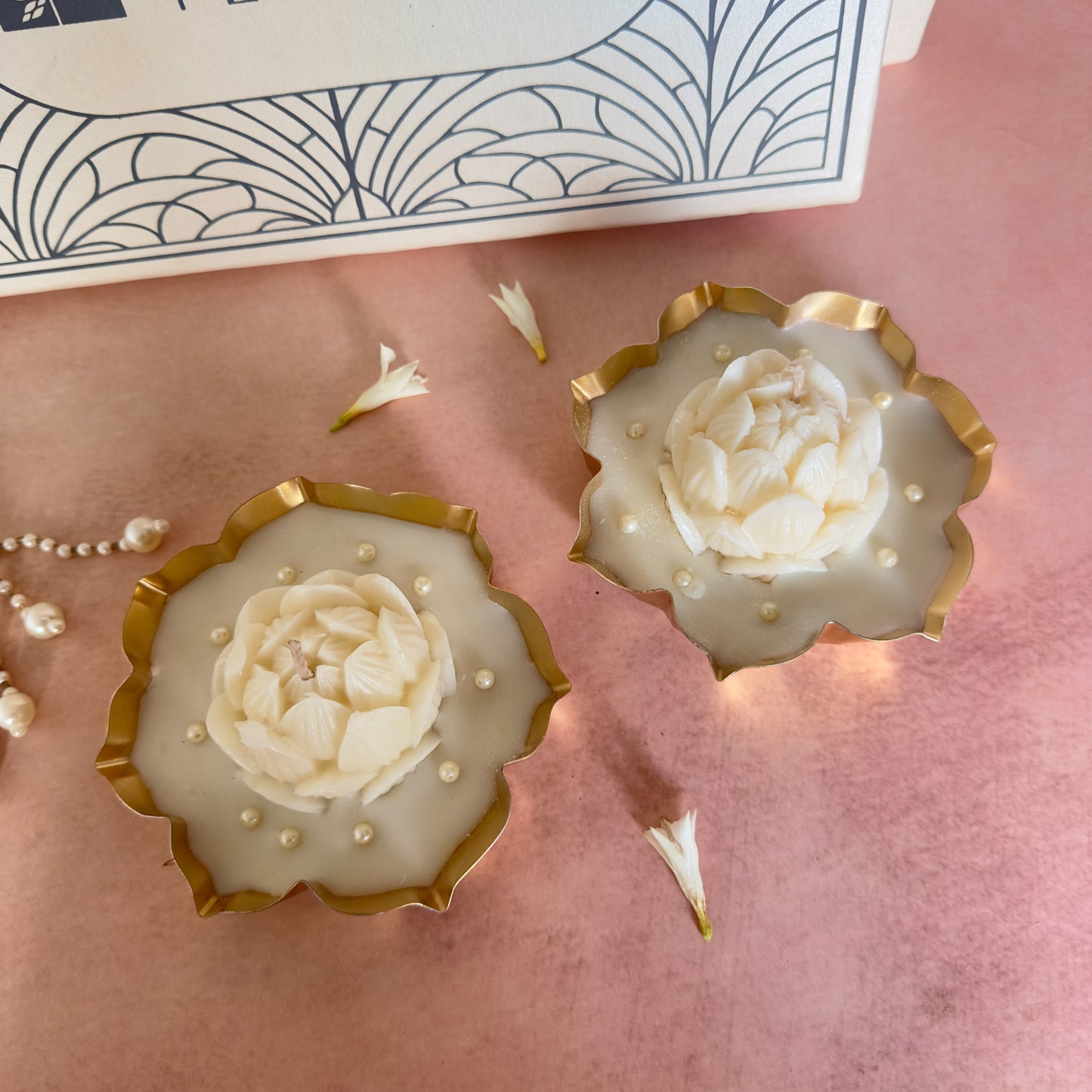 Divine Lotus Urli Scented Candle Set