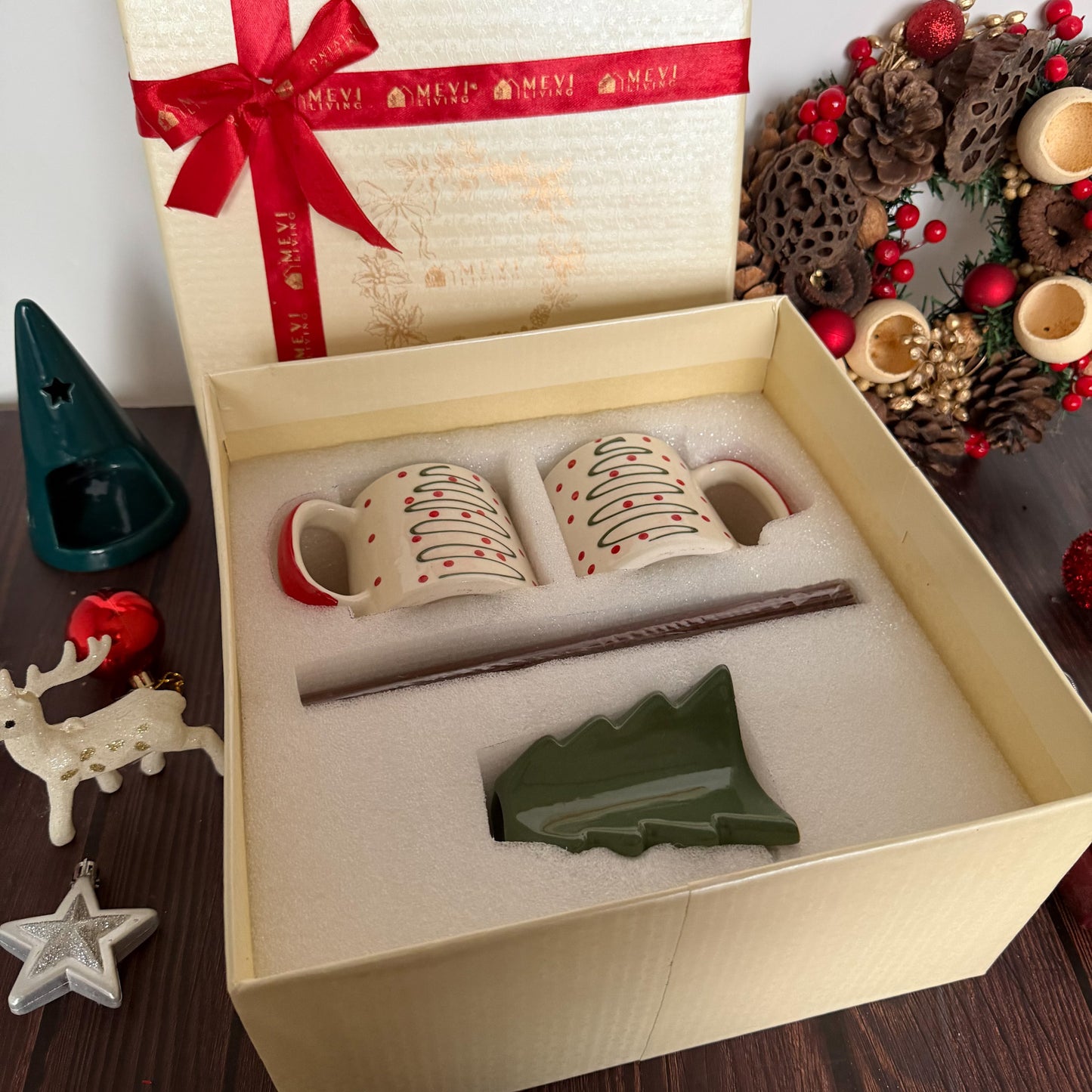 Merry Pine Holiday Gift Set