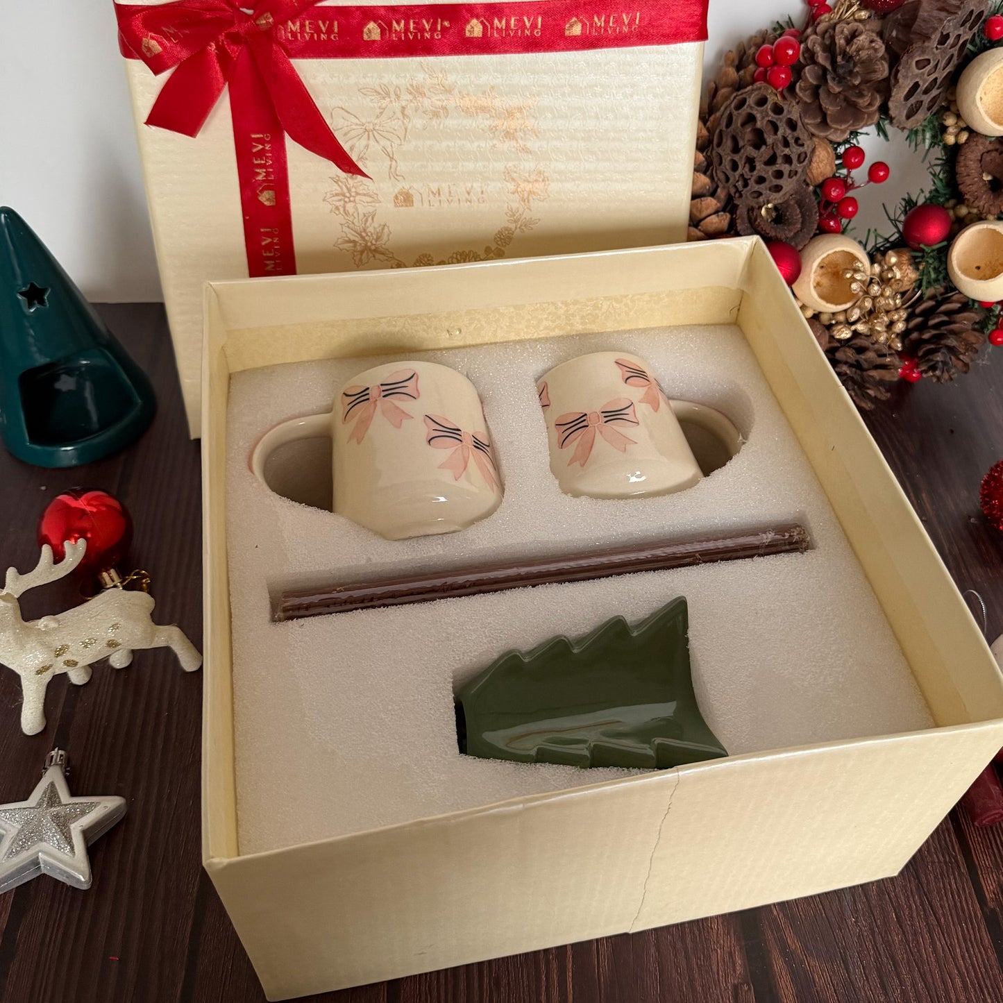 Blushbow Holiday Gift Set